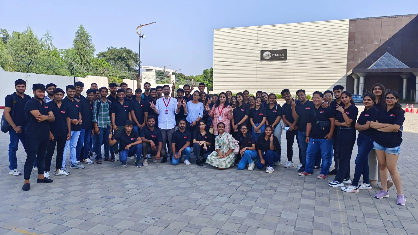 Industrial Visit Zee Studio - RedSketch Academy Educational Trip